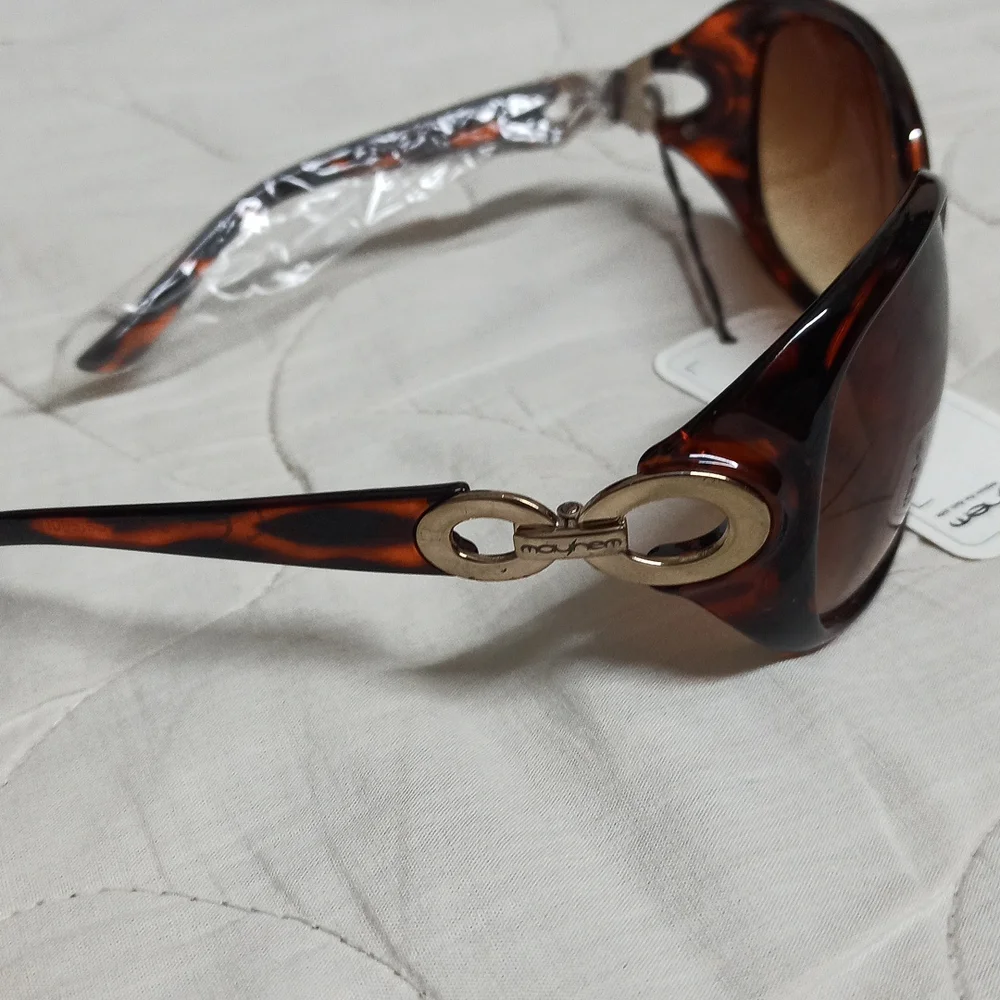 Mayhem Sunglasses - Picture 3 of 3